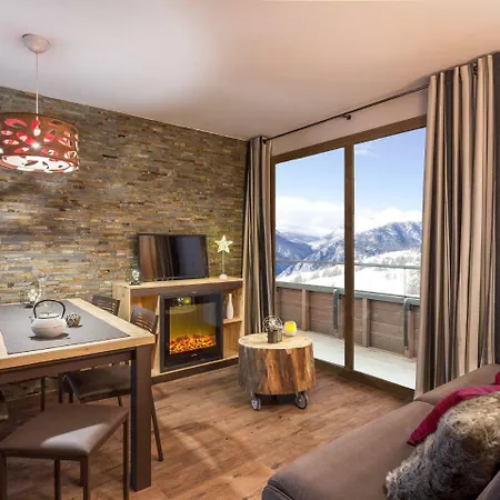 Apartment In A Chalet Directly On Ski Slope