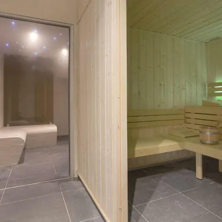 Relaxed Stay By Alpine Trails * Les Boisses